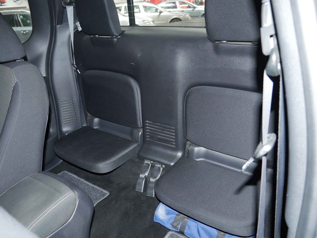 Nissan NP300 2.3 dCi  4WD