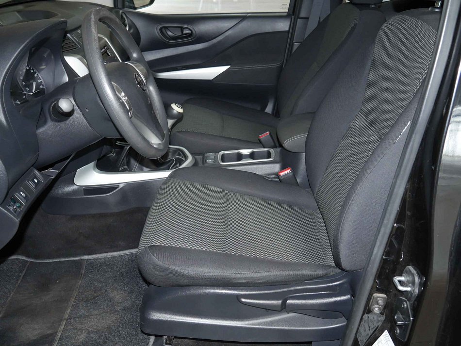 Nissan NP300 2.3 dCi  4WD