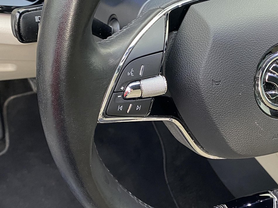 Škoda Octavia IV 1.5 TSi Style