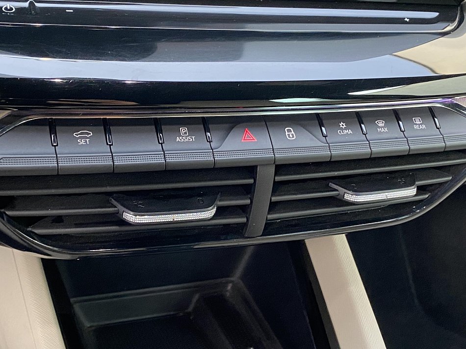 Škoda Octavia IV 1.5 TSi Style