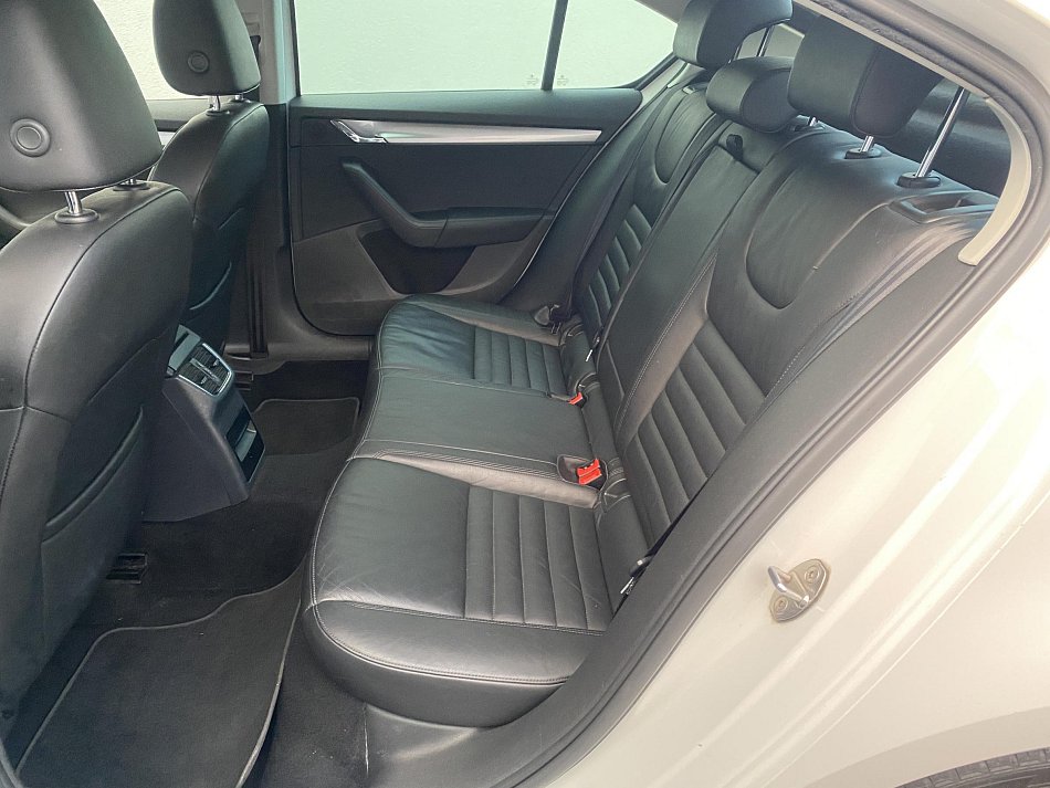 Škoda Octavia III 1.4 TSi Elegance