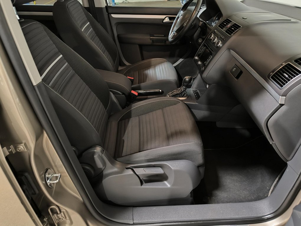 Volkswagen Touran 2.0TDi 