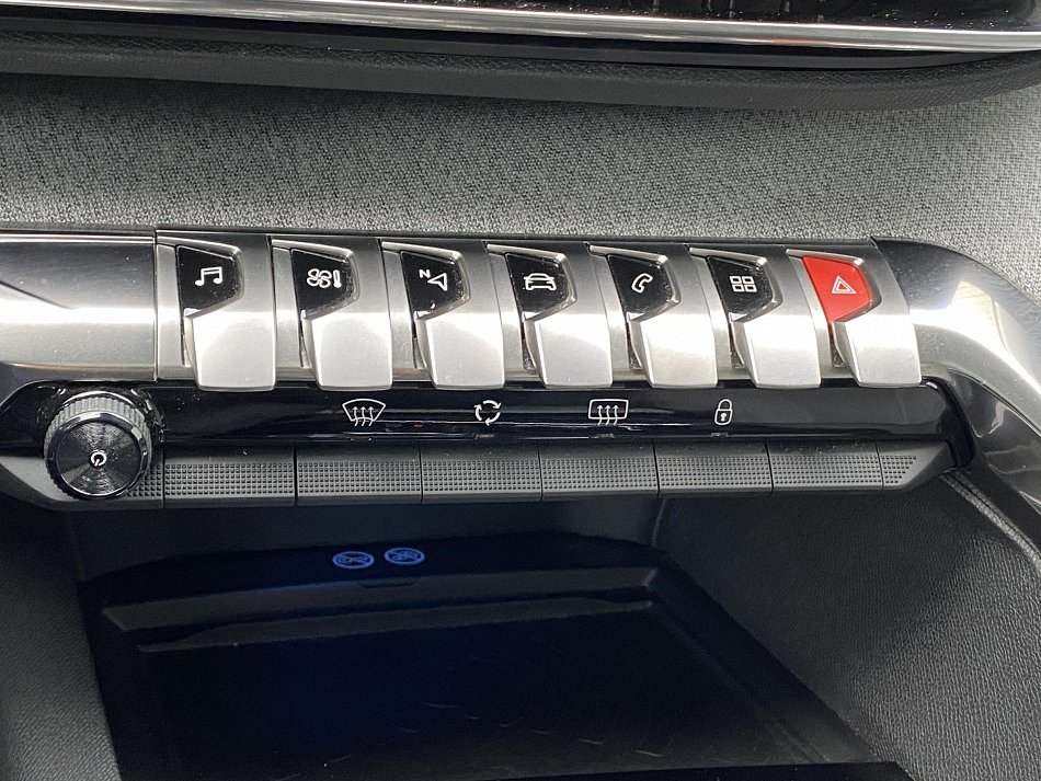 Peugeot 3008 1.2 PT Allure