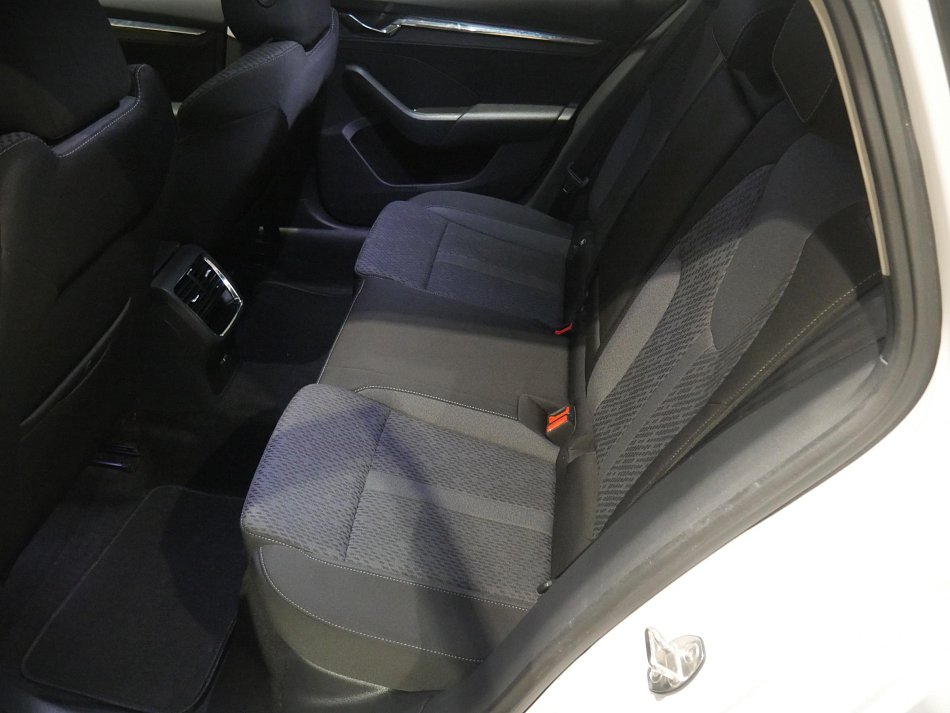 Škoda Octavia IV 1.0TSi 