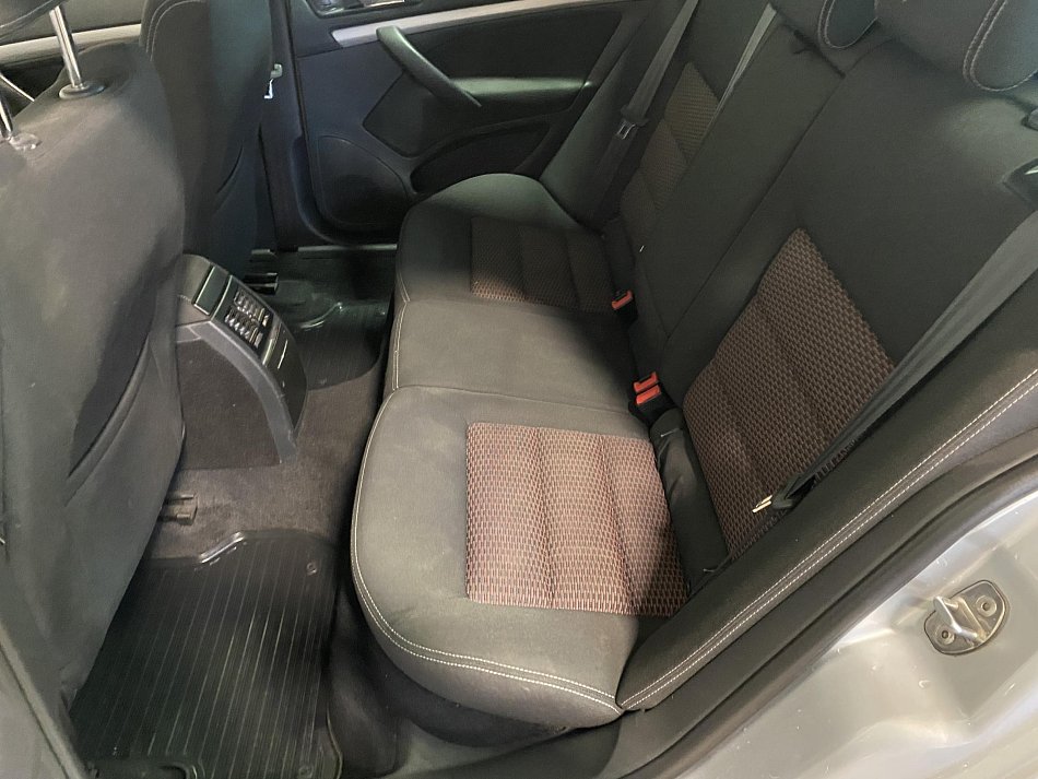 Škoda Octavia II 1.4 TSi Sport