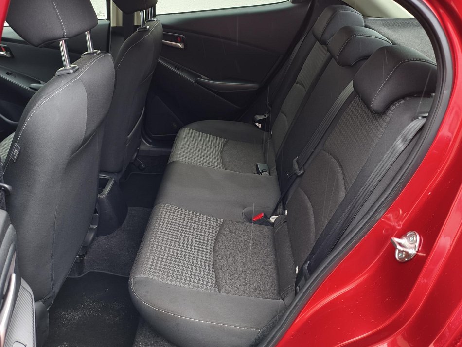 Mazda 2 1.5i 
