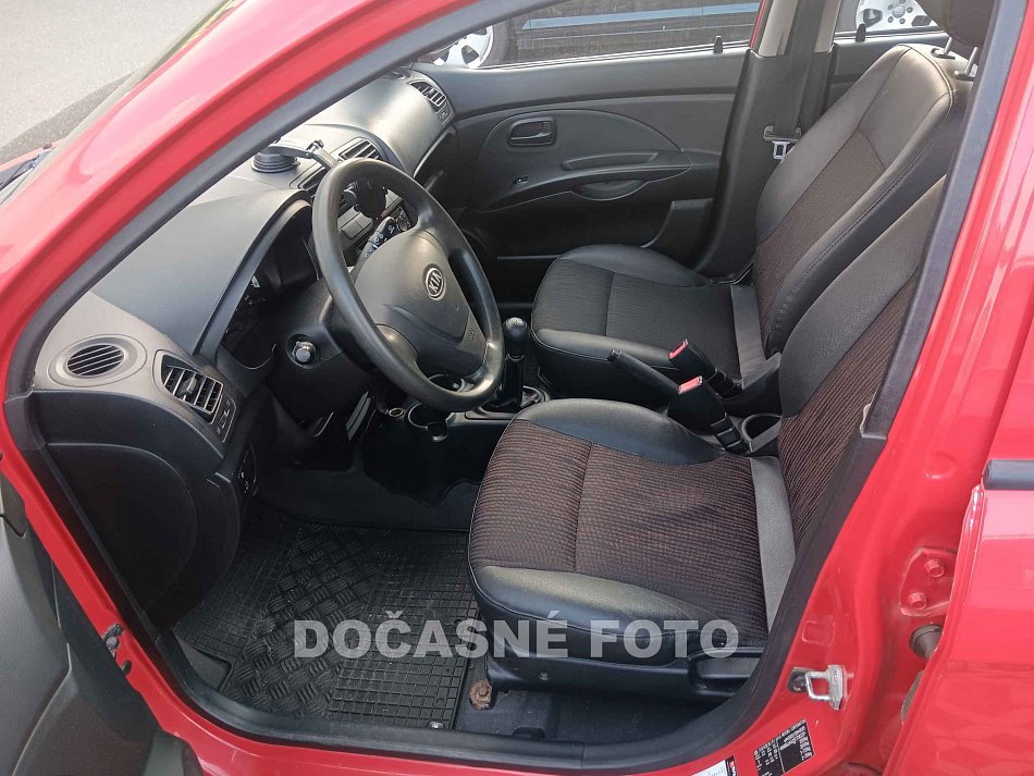 Kia Picanto 1.0i 