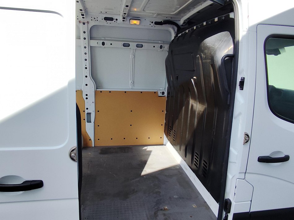 Renault Master 2.2dCi  L1H2