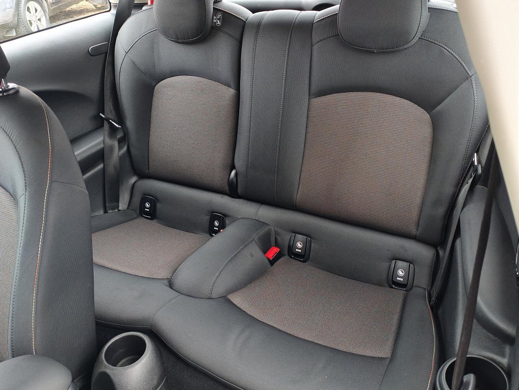 Mini Cooper 1.5i 