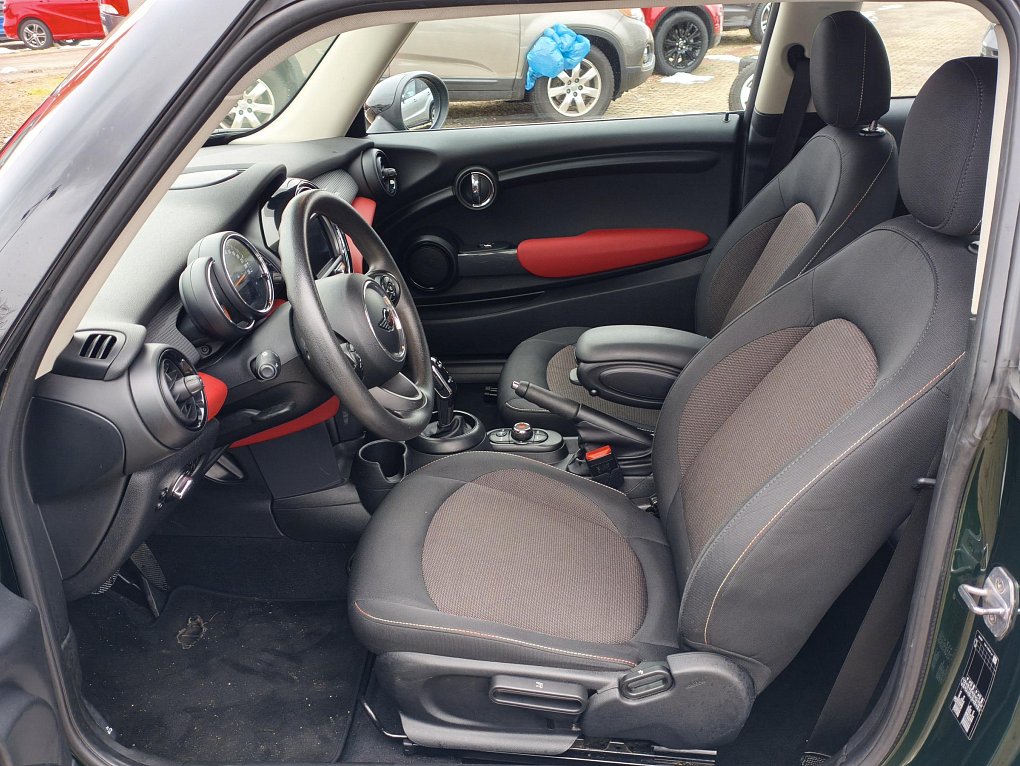 Mini Cooper 1.5i 