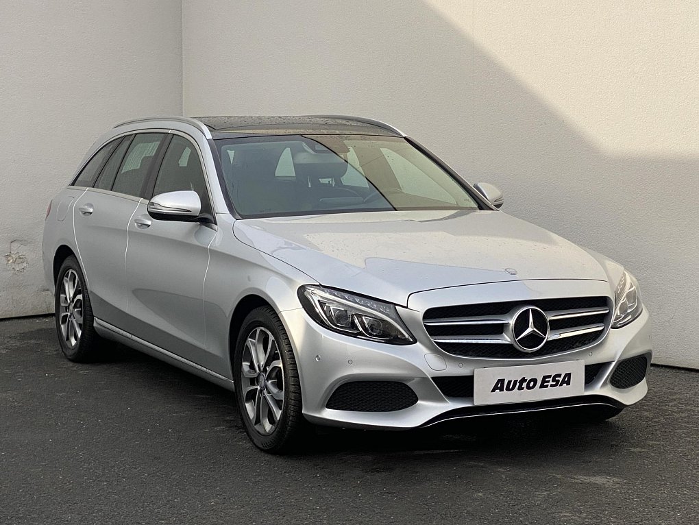 Mercedes-Benz Třída C 2.2CDi 
