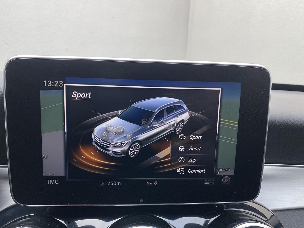 Mercedes-Benz Třída C 2.2CDi 