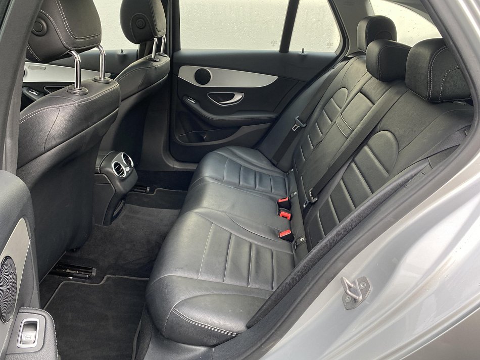 Mercedes-Benz Třída C 2.2CDi 