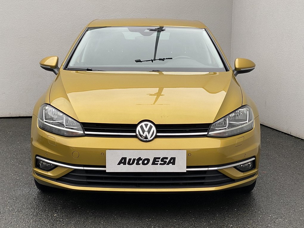 Volkswagen Golf 1.5 TSi Sound