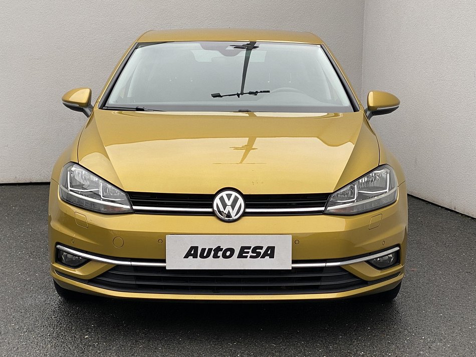 Volkswagen Golf 1.5 TSi Sound