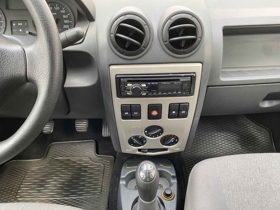 Dacia Logan 1.4i 