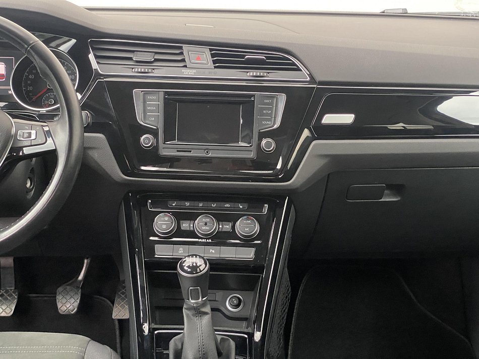 Volkswagen Touran 1.4 TSi Highline