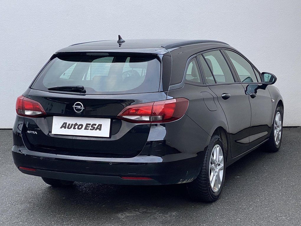 Opel Astra 1.6 CDTi 