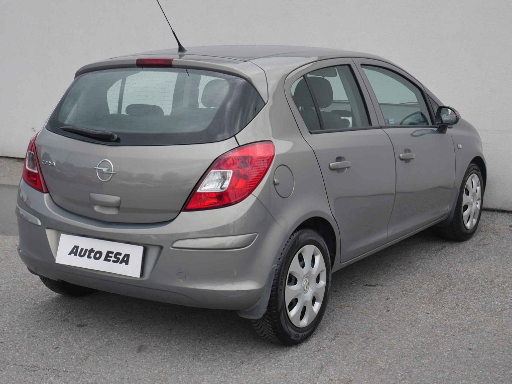 Opel Corsa 1.2i 