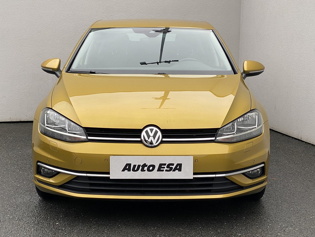 Volkswagen Golf 1.5 TSi Sound