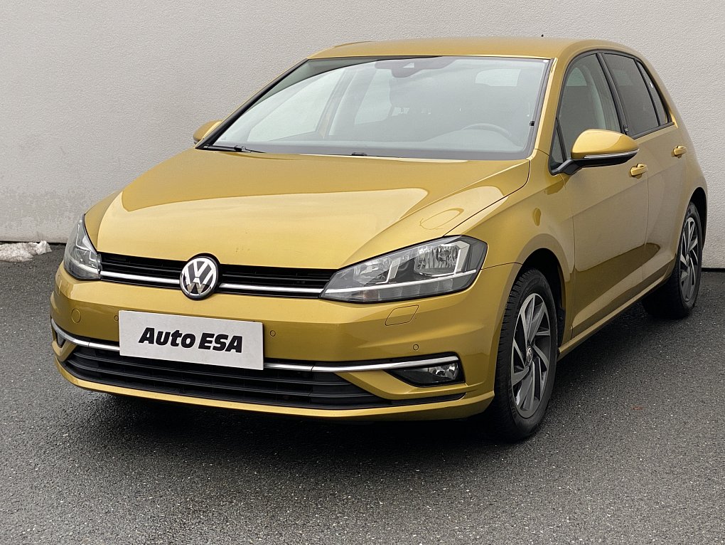 Volkswagen Golf 1.5 TSi Sound