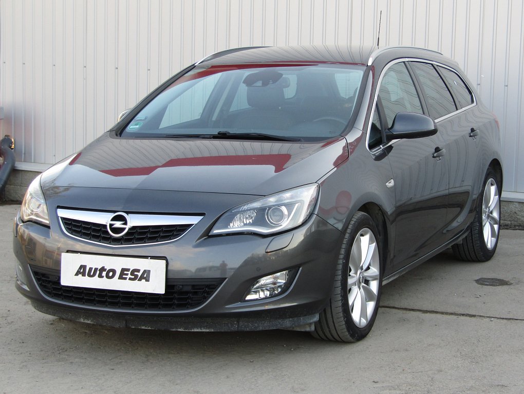 Opel Astra 1.6 T Cosmo