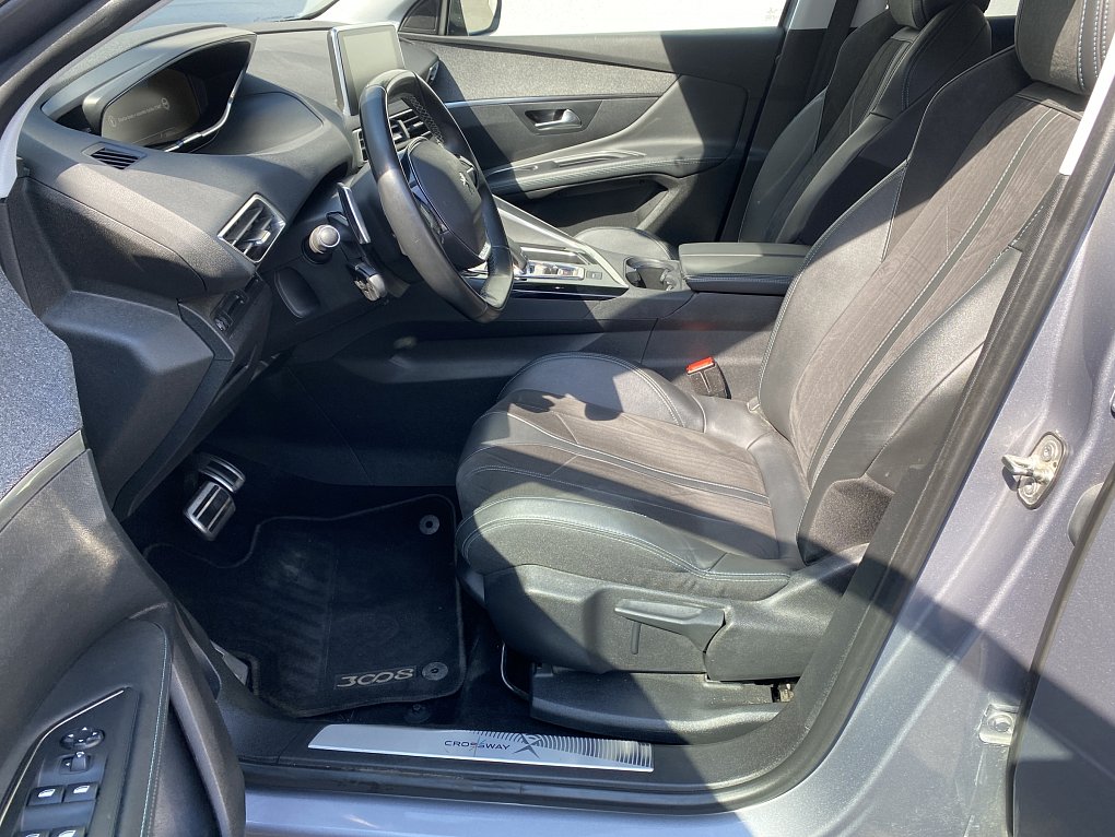 Peugeot 3008 1.2PT Crossway