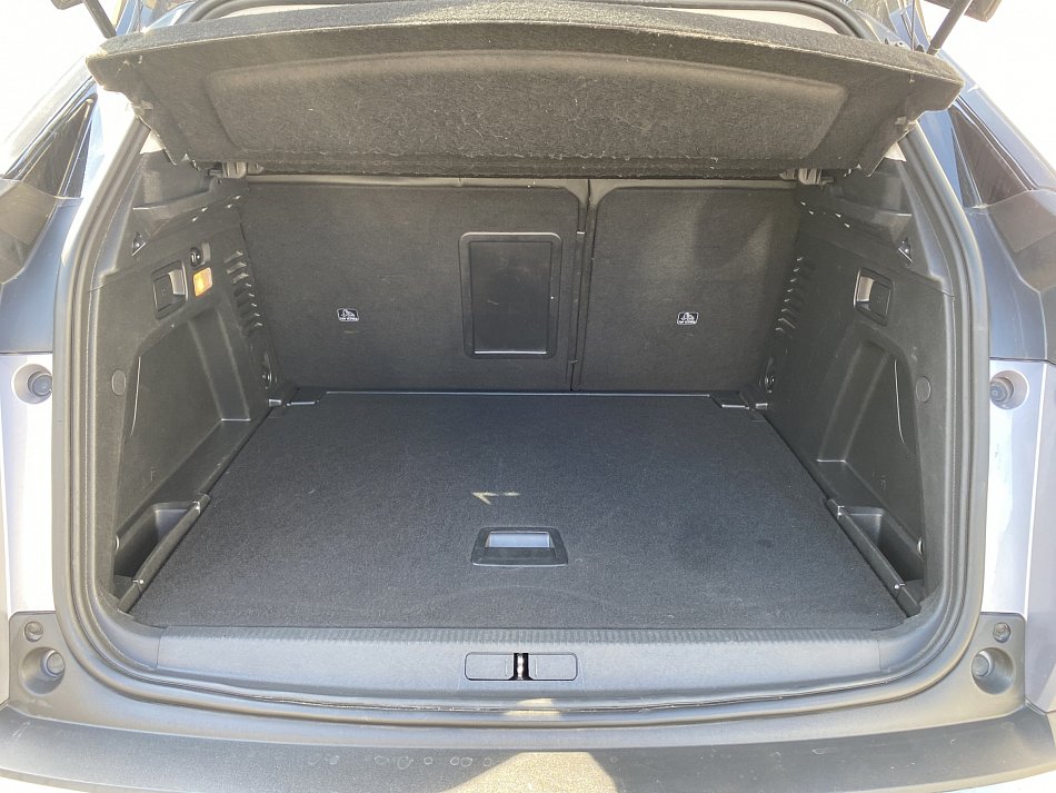 Peugeot 3008 1.2PT Crossway