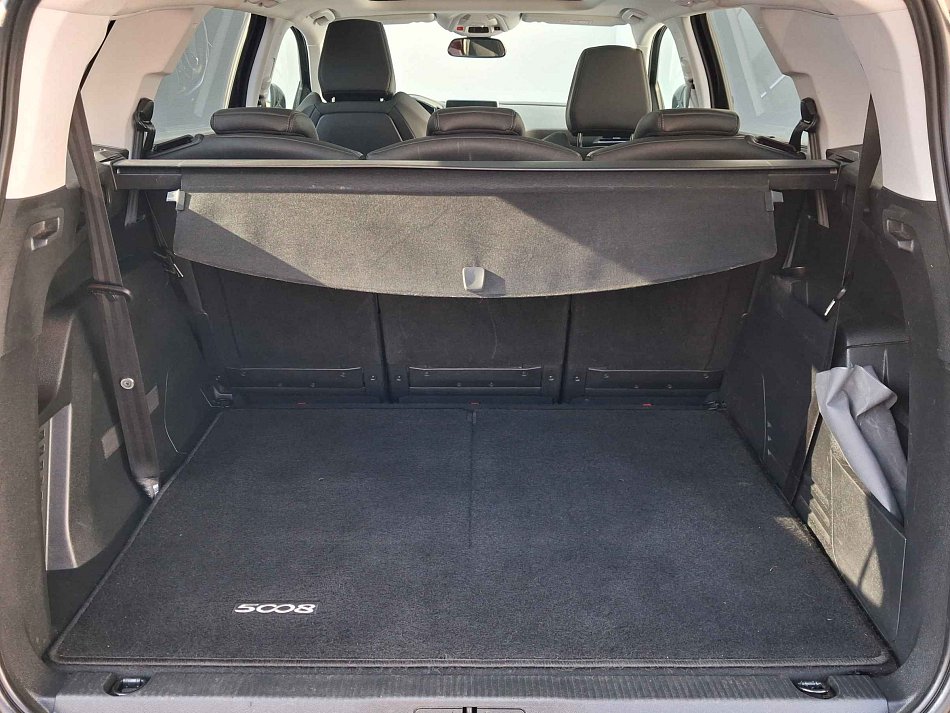 Peugeot 5008 1.2 PT Allure