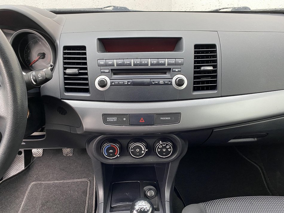 Mitsubishi Lancer 1.5i 