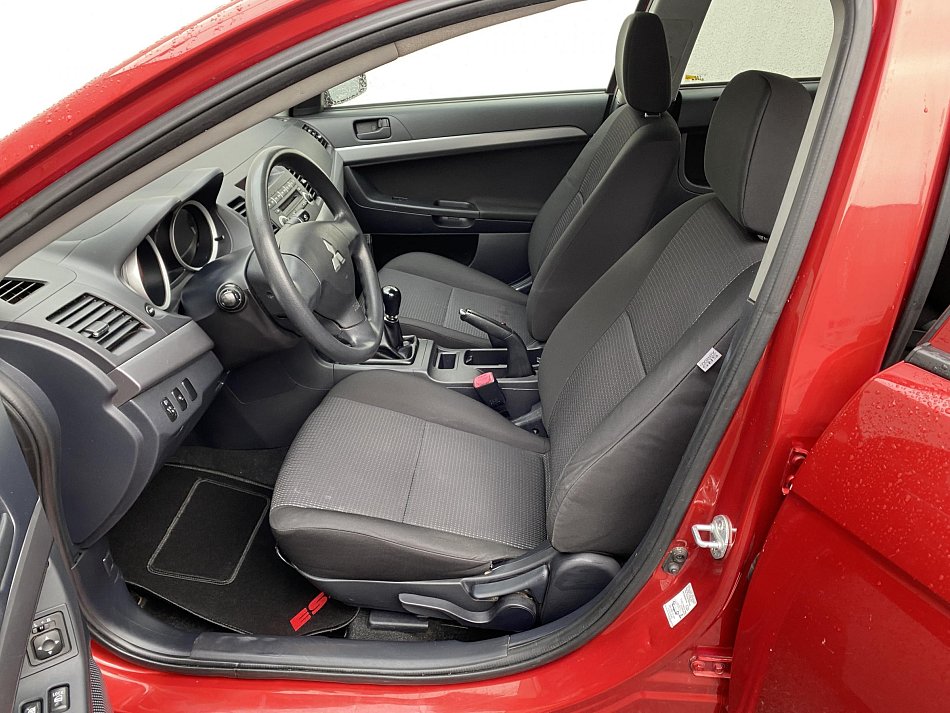 Mitsubishi Lancer 1.5i 