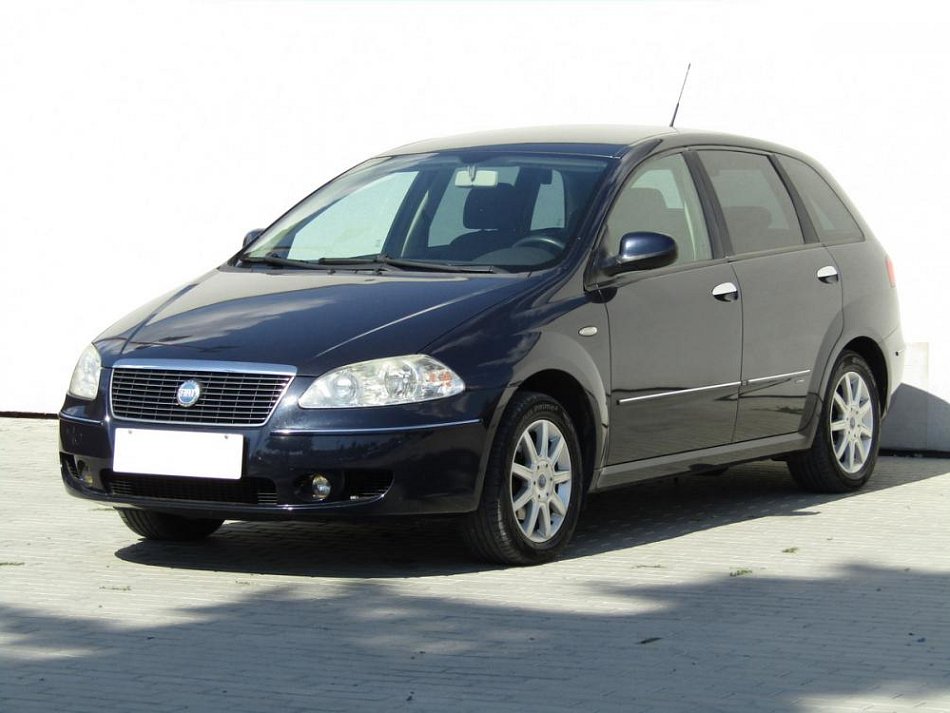 Fiat Croma 2.2i 