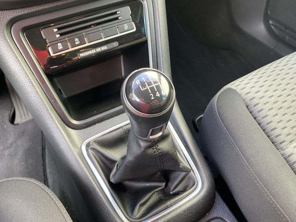 Volkswagen Sharan 2.0 TDi 