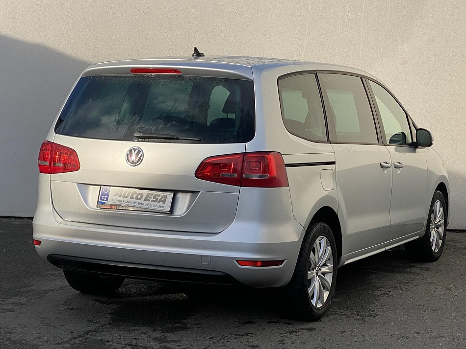Volkswagen Sharan 2.0 TDi 