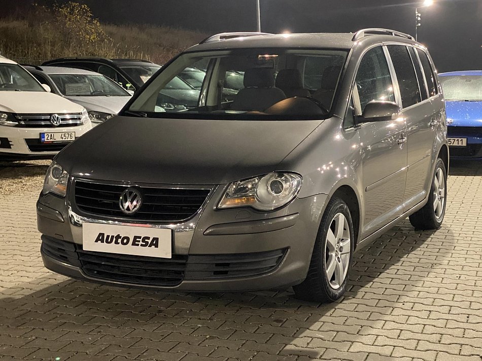 Volkswagen Touran 2.0 TDI 