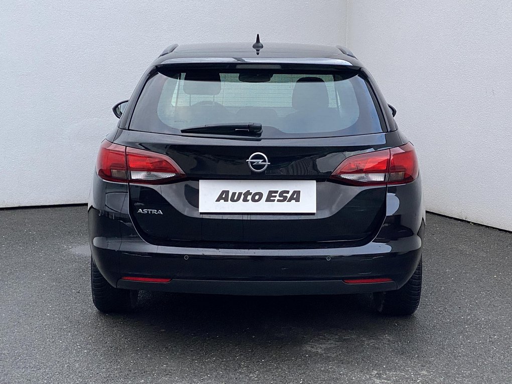 Opel Astra 1.6 CDTi 