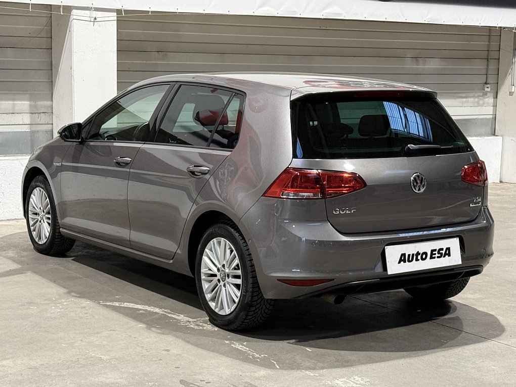 Volkswagen Golf 1.2 TSI 