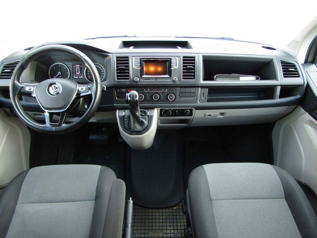 Volkswagen Transporter 2.0TDi  8míst