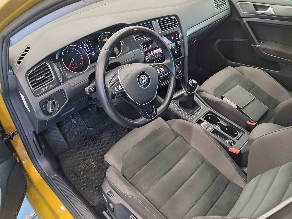 Volkswagen Golf 1.4TSI 