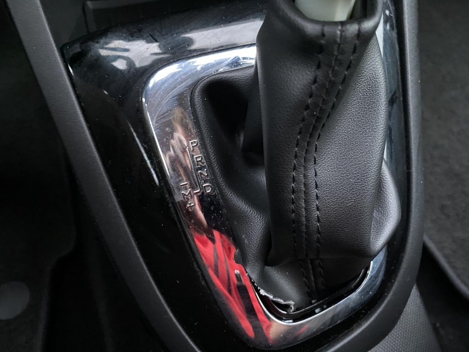 Renault Captur 1.2TCe Intense