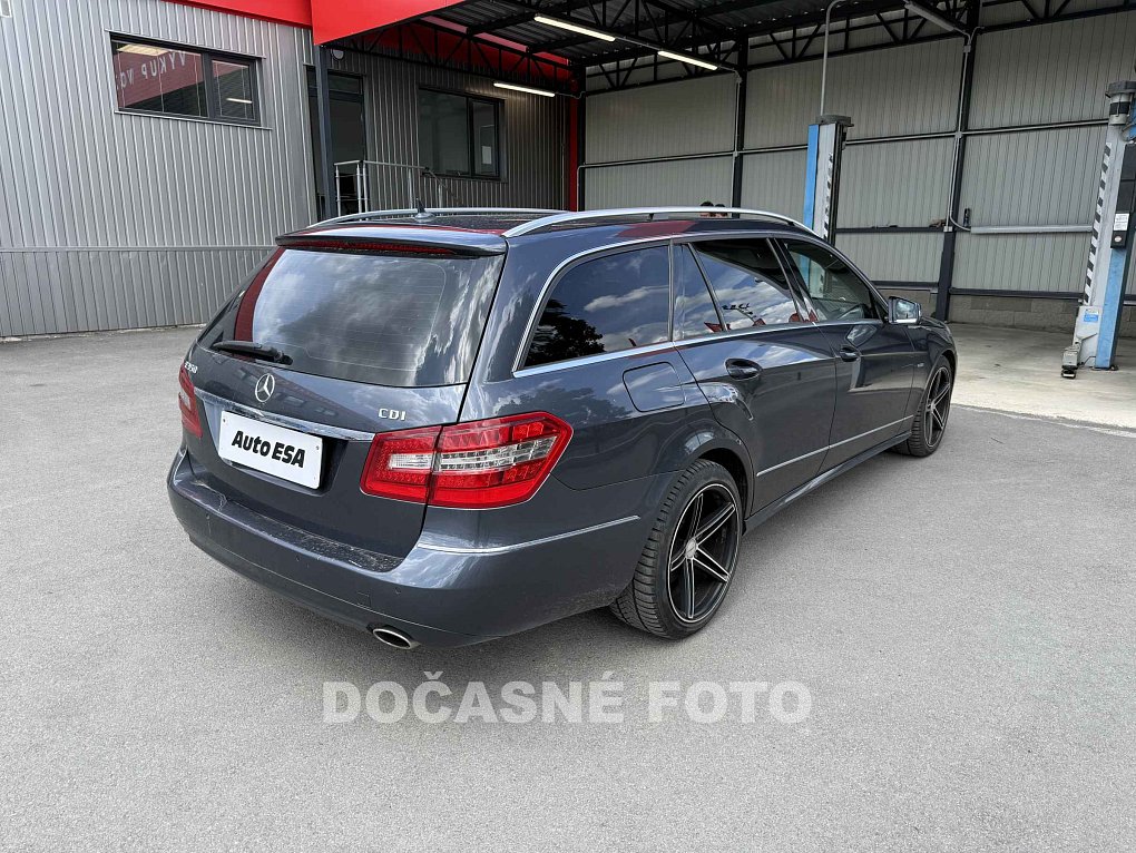 Mercedes-Benz Třída E 350 CDi  350