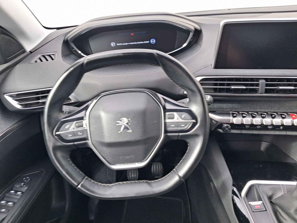 Peugeot 3008 1.2PT Allure
