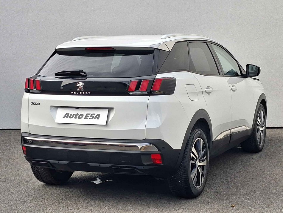 Peugeot 3008 1.2PT Allure
