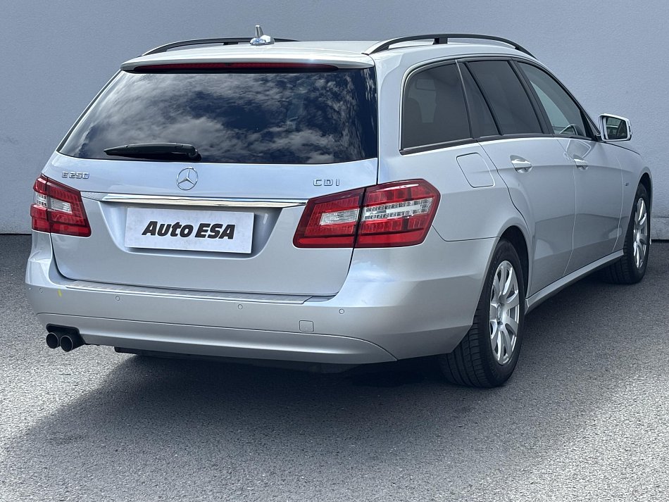 Mercedes-Benz Třída E 2.2 CDi  E250