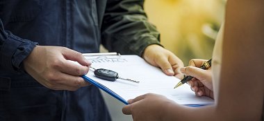 Vyřízení smluvní dokumentace a přepisu vozu na jednom místě